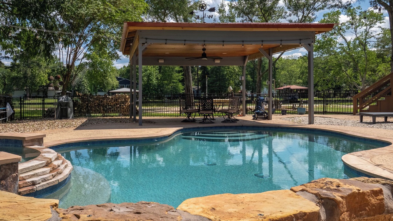 Photo of Outdoor in Oakhurst
