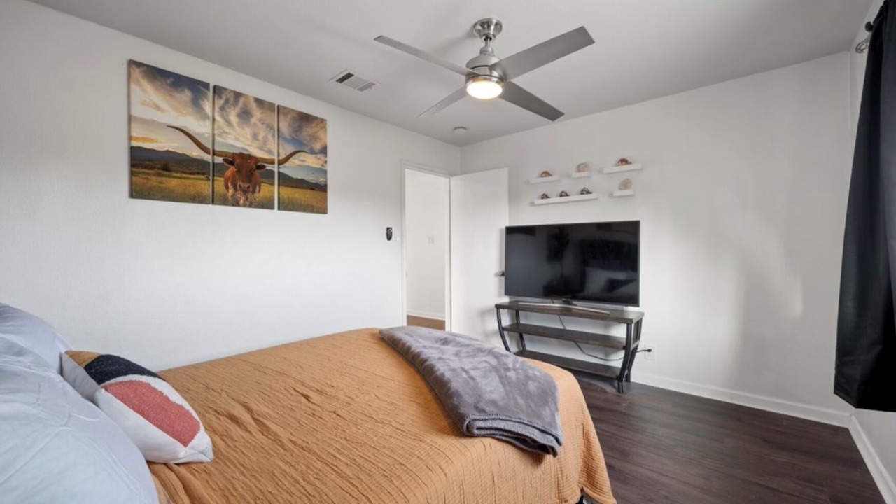 Photo of Bedroom in Cedar Park