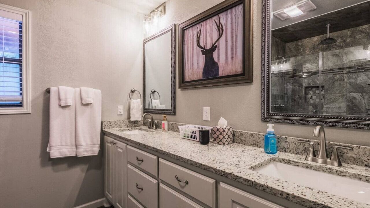 Photo of Bathroom in Ruidoso