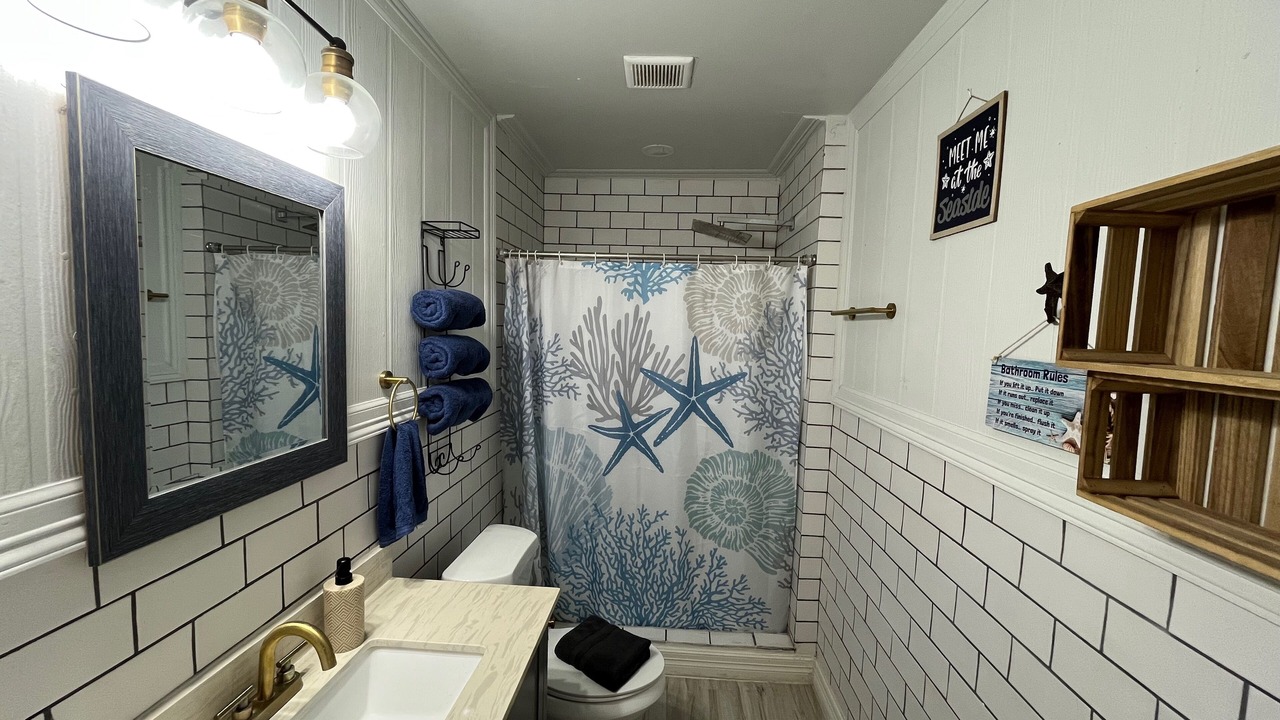 Photo of Bathroom in Palacios