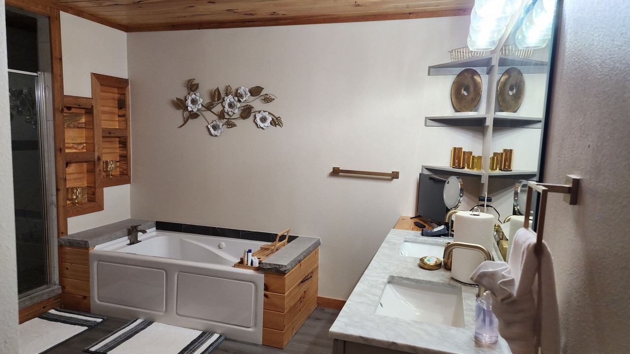 Photo of Bathroom in Gordonville