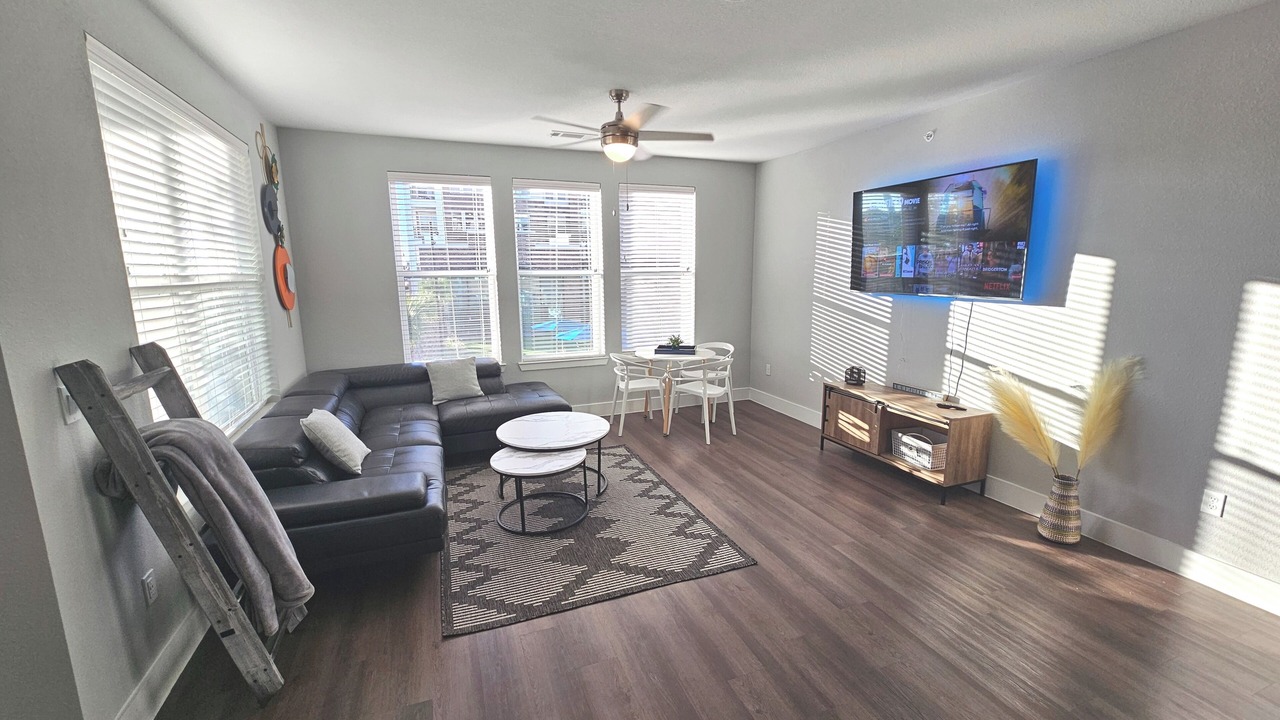 Photo of Livingroom in Lewisville