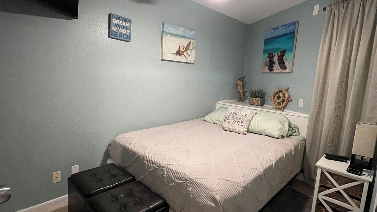 Photo of Bedroom in North Beach