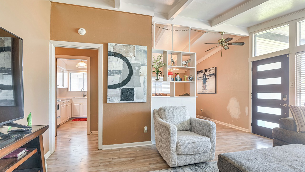Photo of Livingroom in Texas City