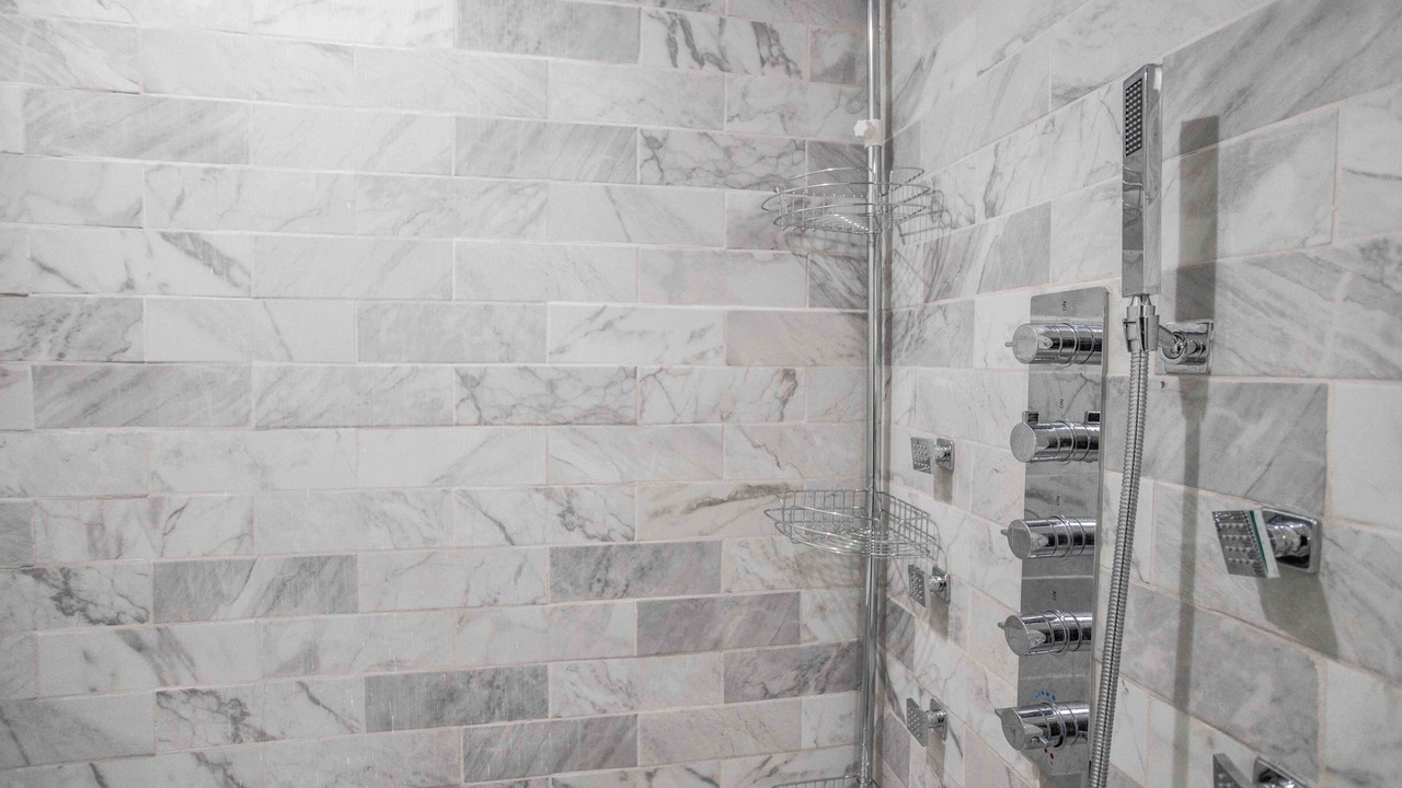 Photo of Bathroom in Alvin