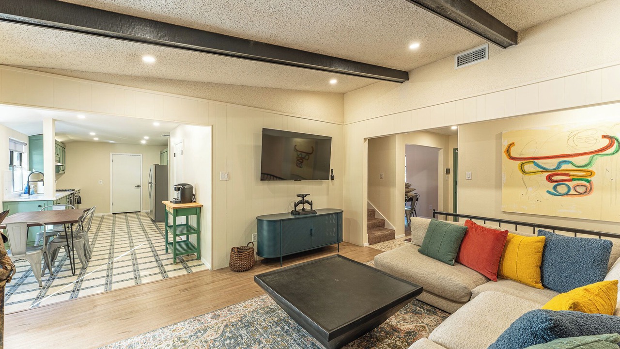 Photo of Livingroom in Barton Hills