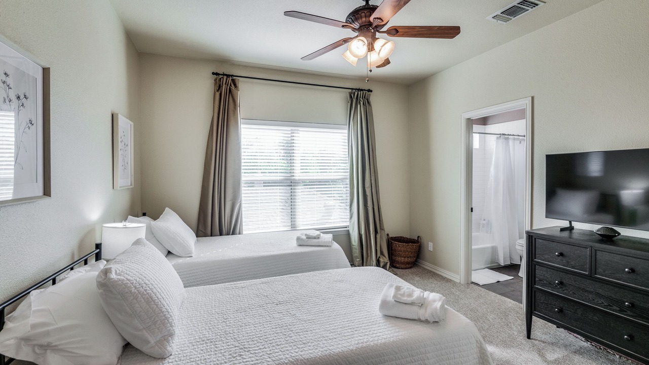 Photo of Bedroom in Fort Worth Cultural District