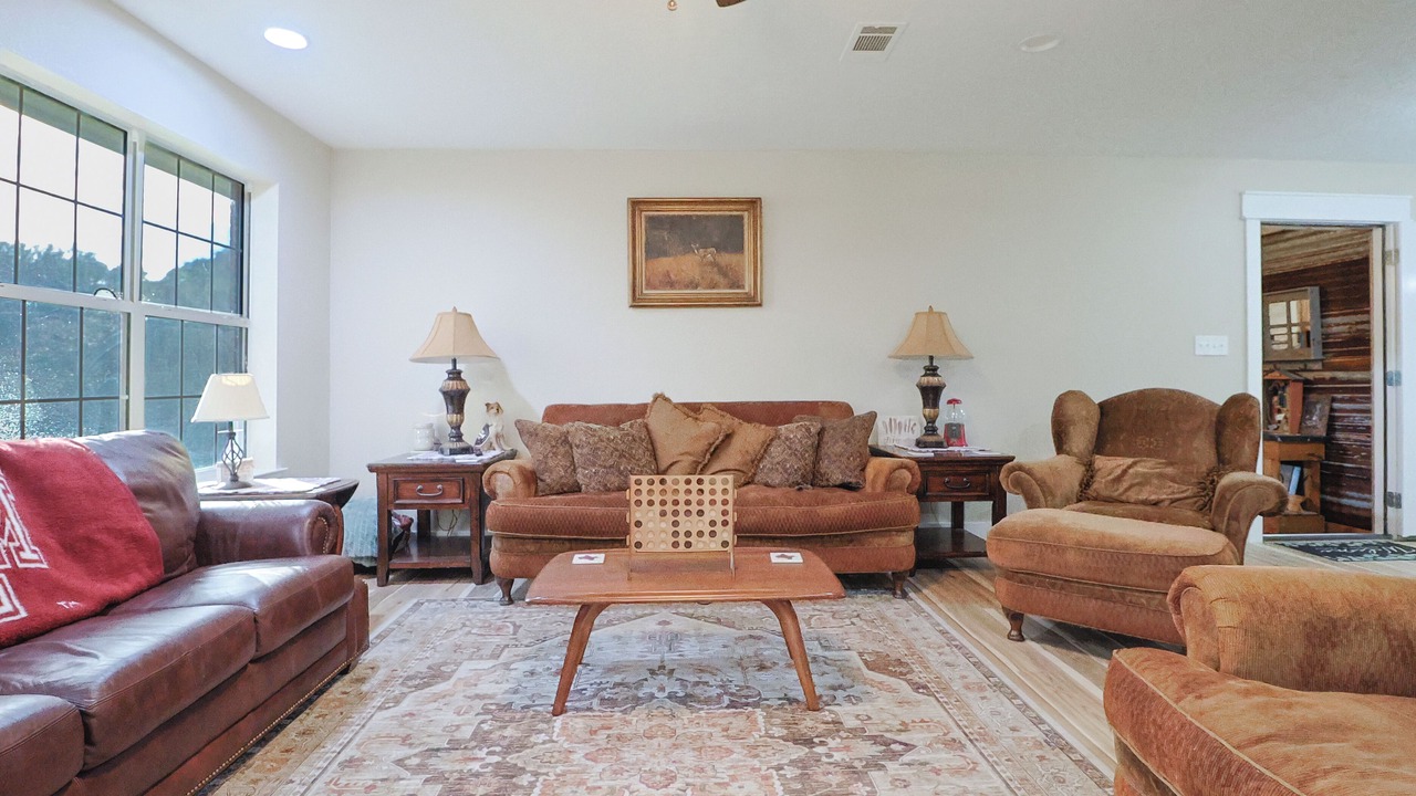 Photo of Livingroom in College Station