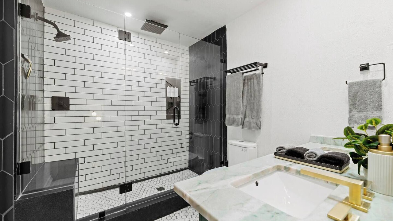 Photo of Bathroom in The Colony