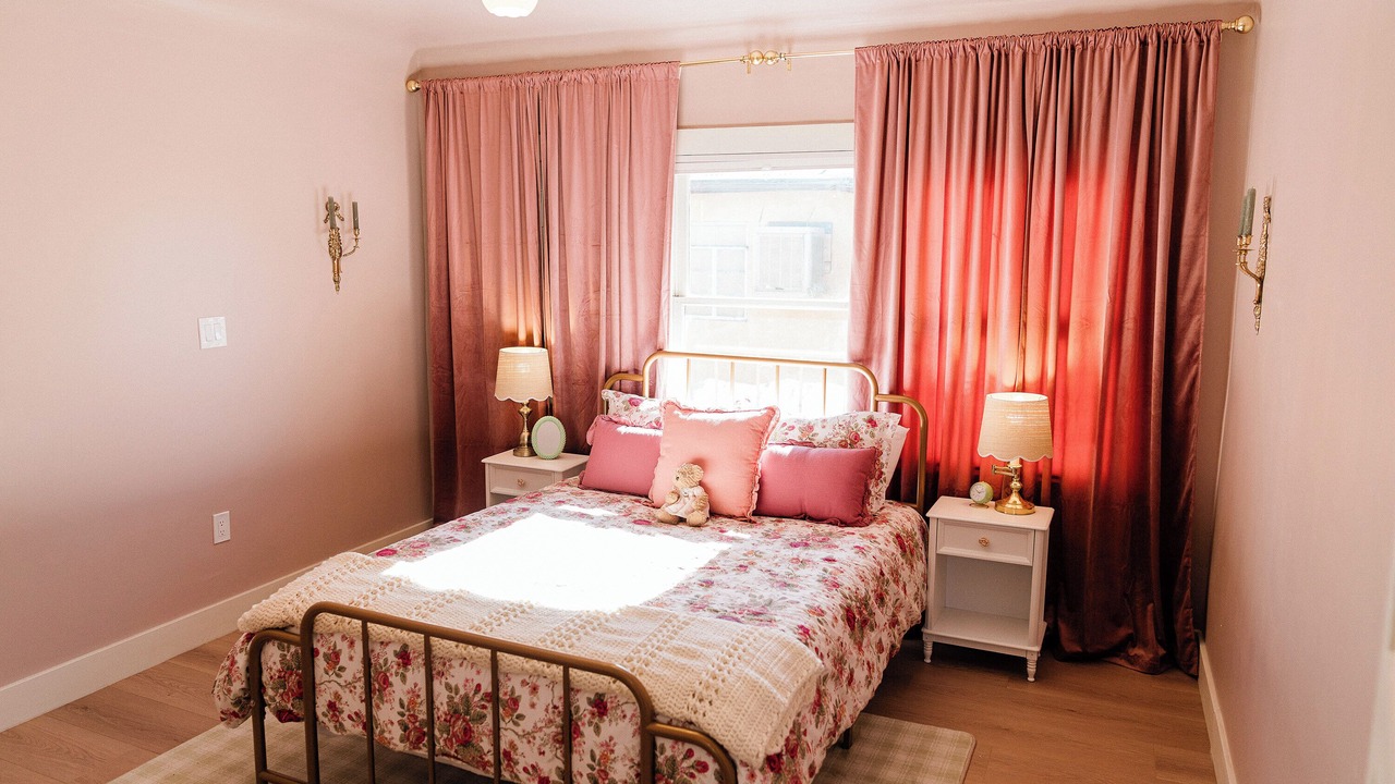 Photo of Bedroom in South Broadway