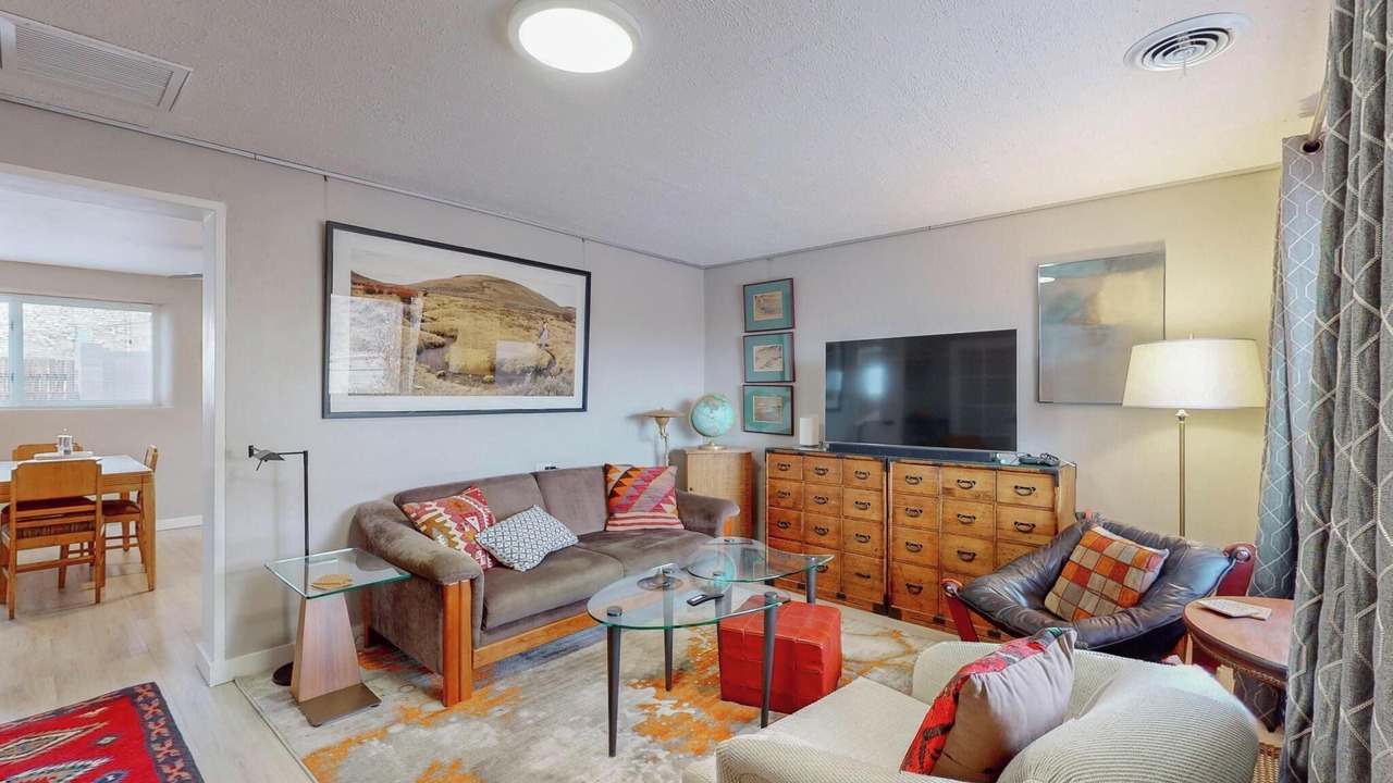 Photo of Livingroom in Citizens Imp Comm Of Martineztown