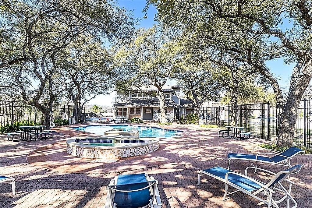 Photo of Outdoor in Village At Walnut Creek