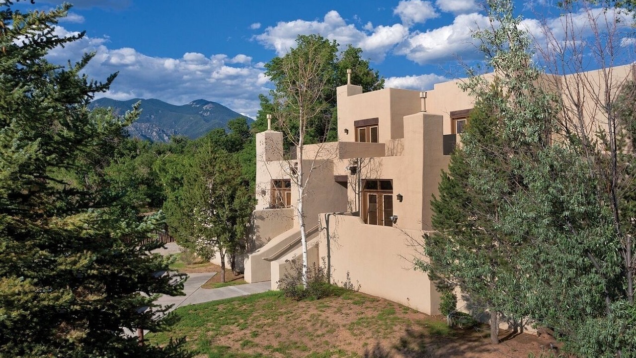 Photo of Others in Taos