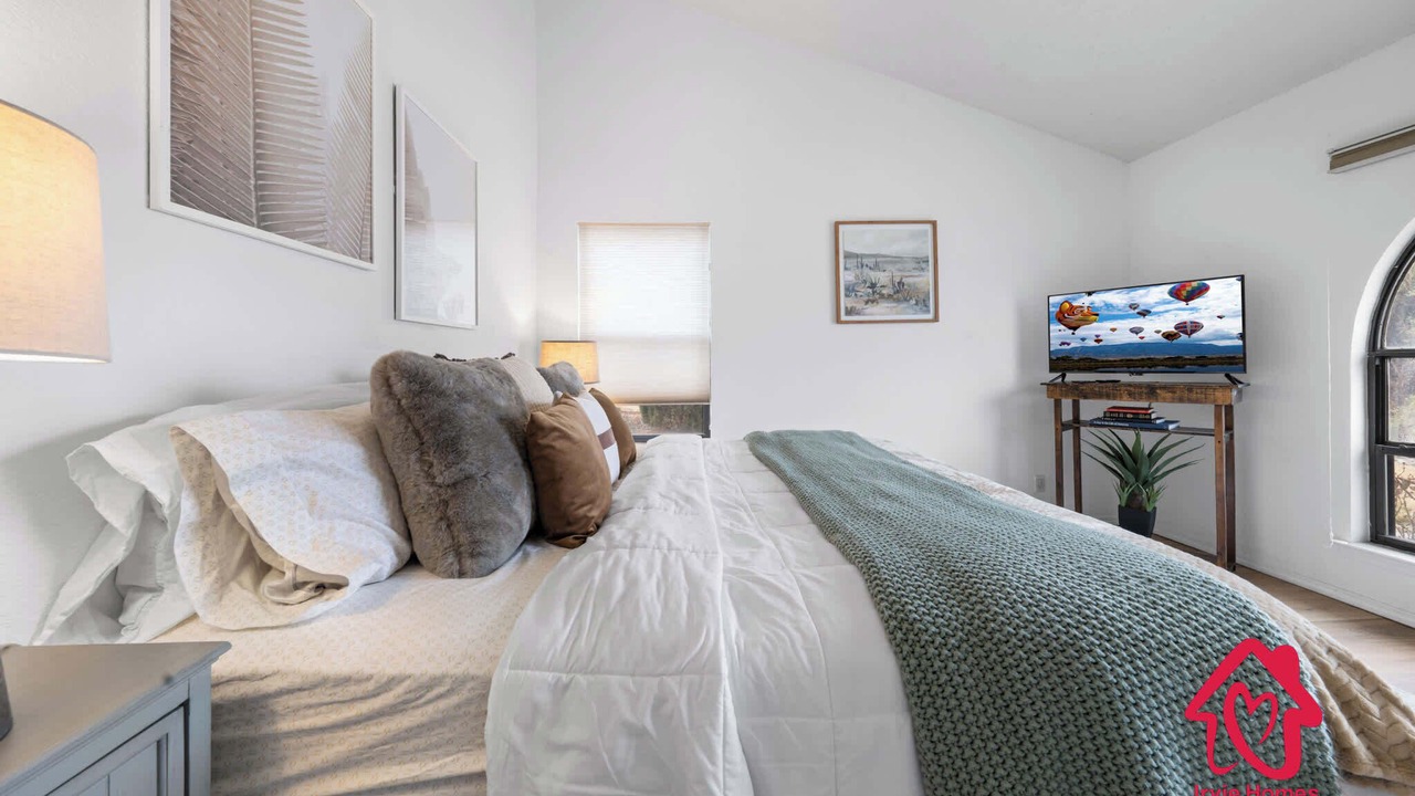 Photo of Bedroom in Northeast Heights