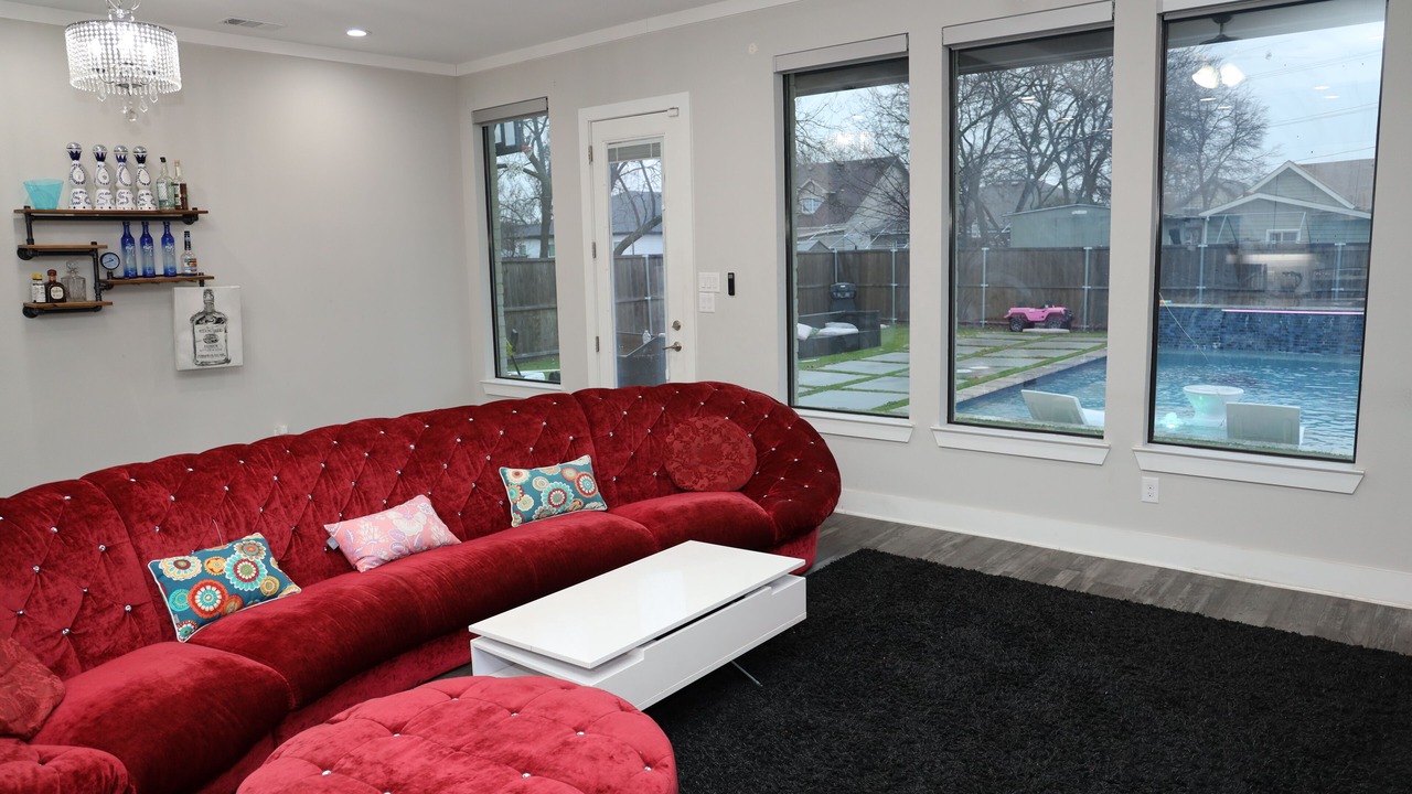 Photo of Livingroom in West Dallas