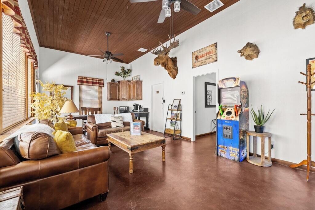 Photo of Livingroom in Tombstone