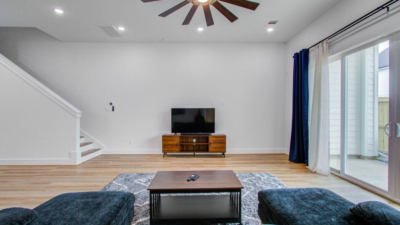 Photo of Livingroom in OST - South Union