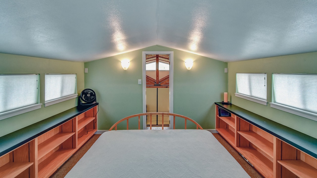 Photo of Bedroom in Glen Rose