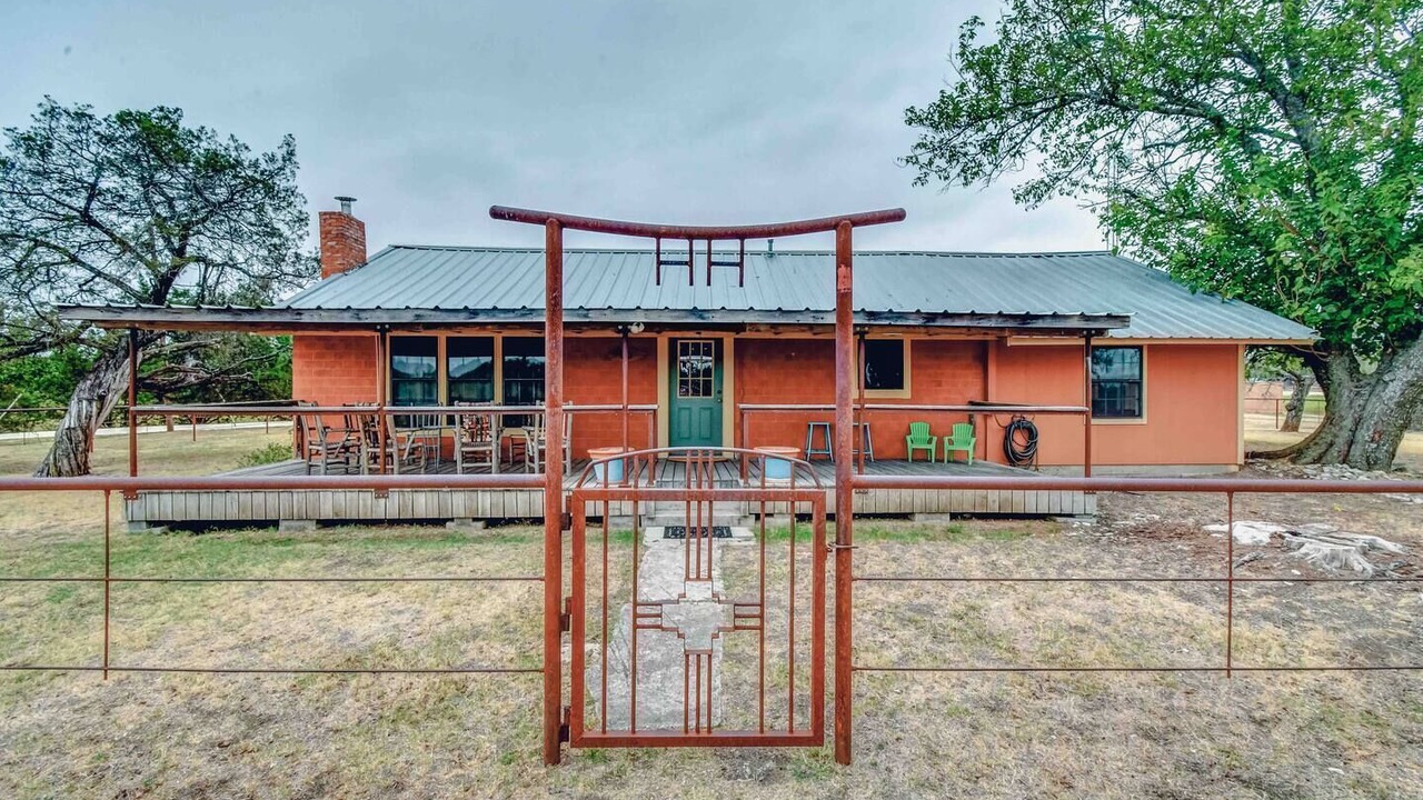 Photo of Patio Balcony in Glen Rose