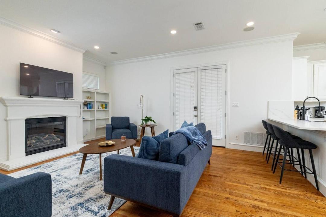 Photo of Others in Knox - Henderson