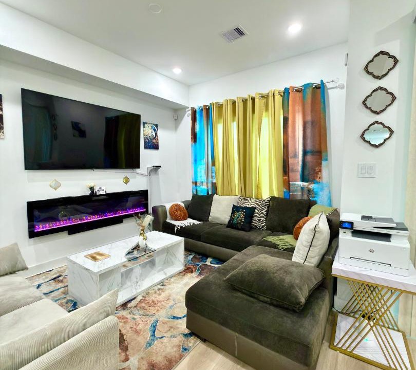 Photo of Livingroom in OST - South Union