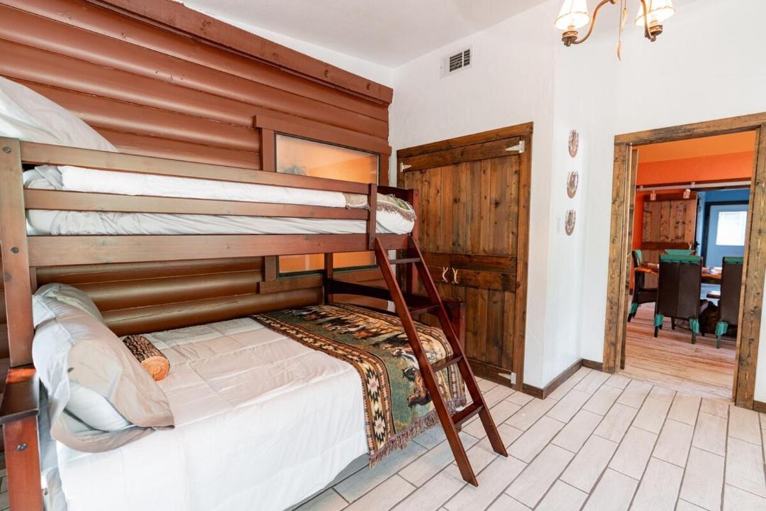 Photo of Bedroom in Granbury