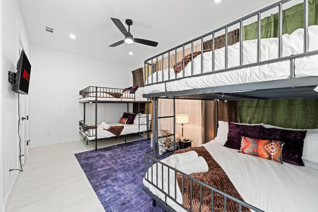 Photo of Bedroom in West Dallas