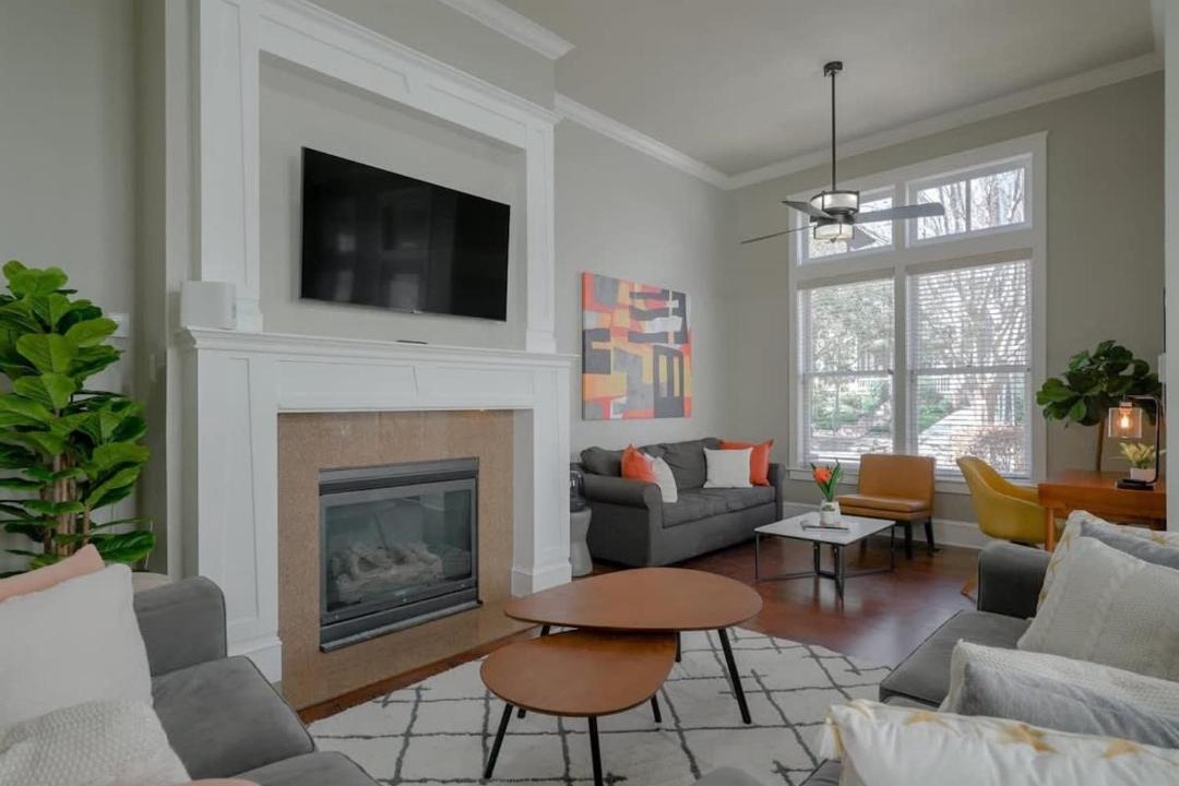 Photo of Livingroom in Uptown