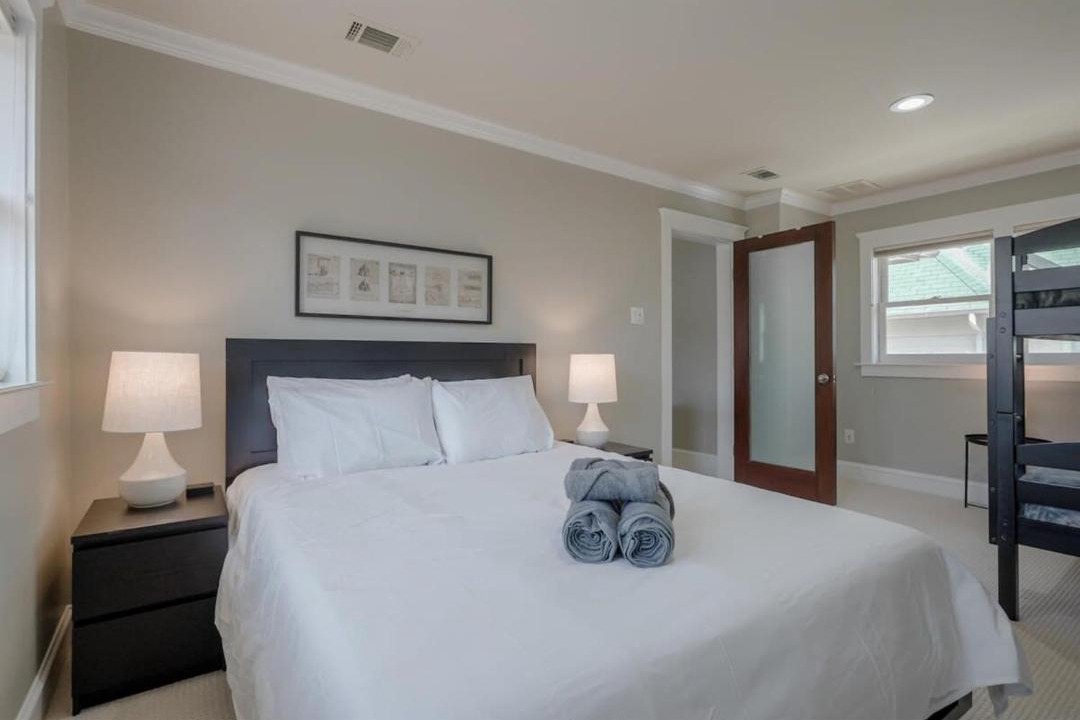 Photo of Bedroom in Uptown