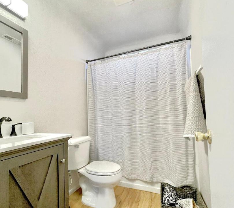 Photo of Bathroom in Albuquerque