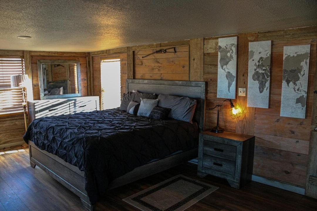 Photo of Bedroom in Lake Brownwood
