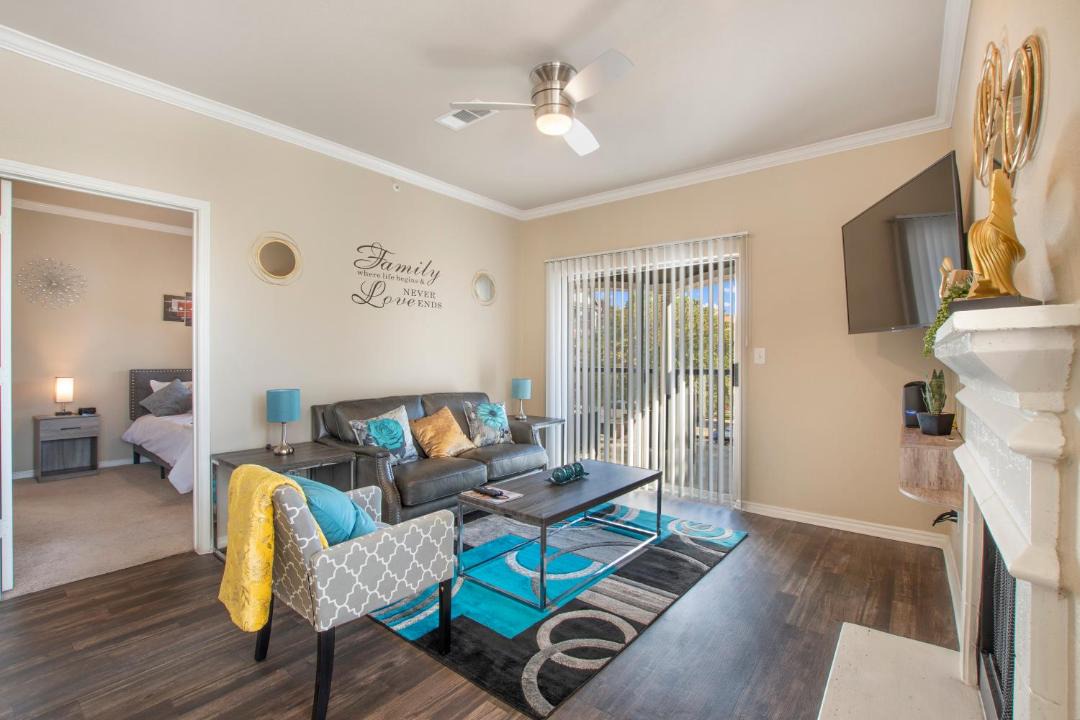 Photo of Livingroom in Downtown Fort Worth