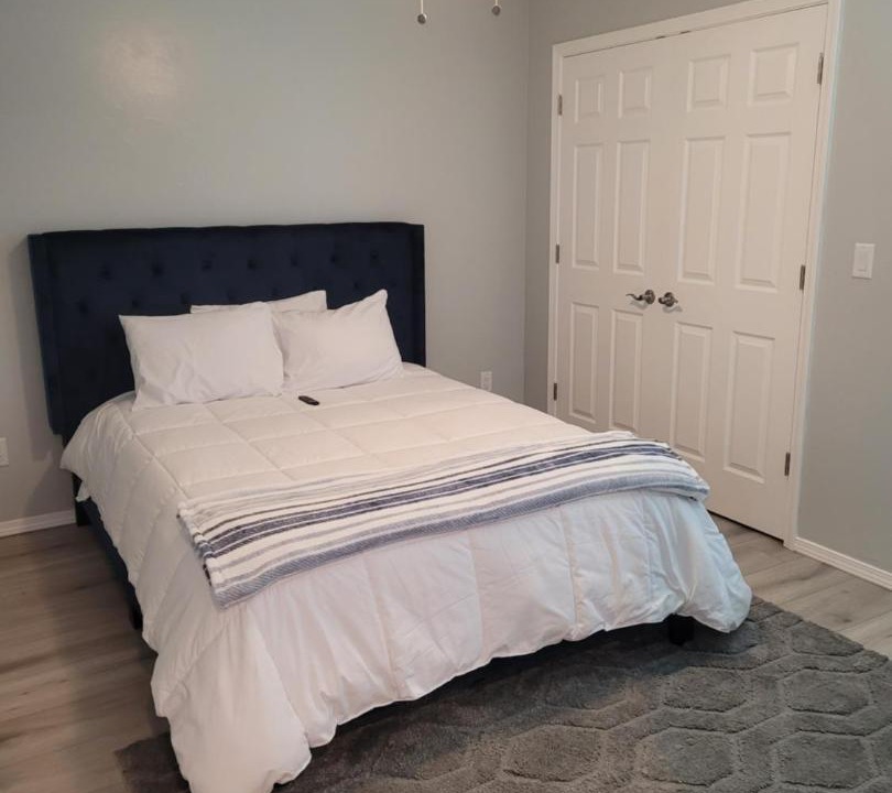Photo of Bedroom in Roswell