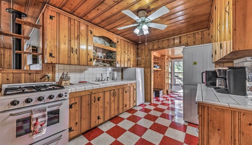 House (3 Bedrooms)