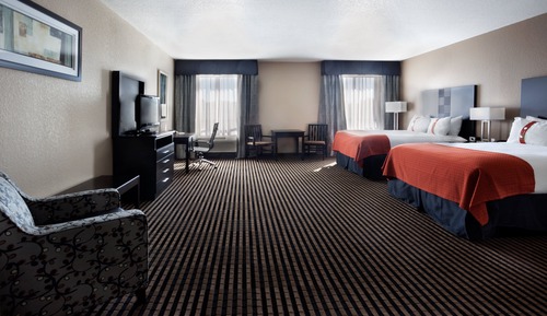Suite, Multiple Beds