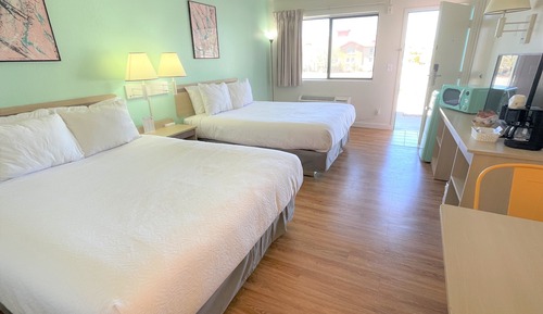 Standard Double Room, 2 Queen Beds