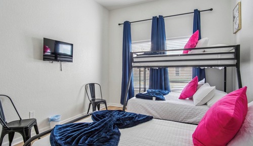Apartment (3 Bedrooms)