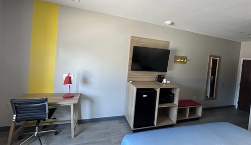 Room, 1 King Bed, Non Smoking