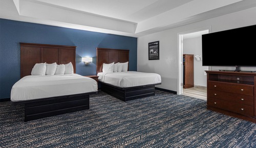 Standard Room, Multiple Beds, Accessible, Refrigerator & Microwave (Larger Room)