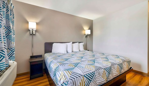 Standard Room, 1 King Bed, Non Smoking