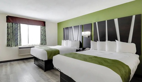 Standard Suite, 2 Queen Beds, Non Smoking