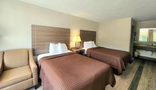 Deluxe Doublel Room with Two Double Beds - Non-Smoking