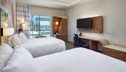 Queen Room with Two Queen Beds, Stadium View and Roll-In Shower - Mobility Access