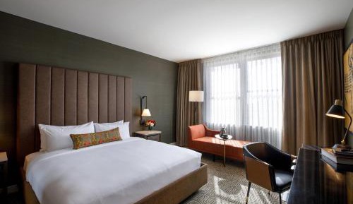 Deluxe King Room - Hearing Accessible