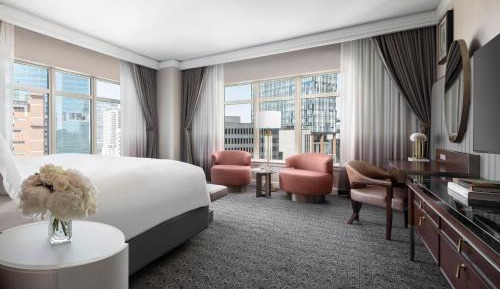 Corner King Room