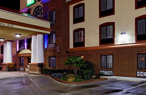 Burleson Hotel | Holiday Inn Express Hotel & Suites Burleson/Ft. Worth, an Ihg Hotel