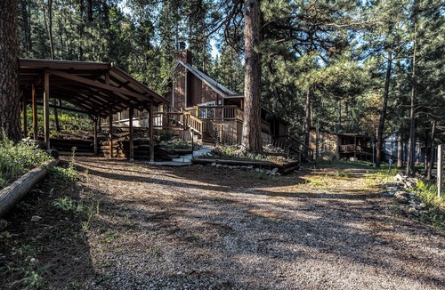 Ruidoso Cabin | Rock'inn Pines by Ruidoso Vacation Rentals