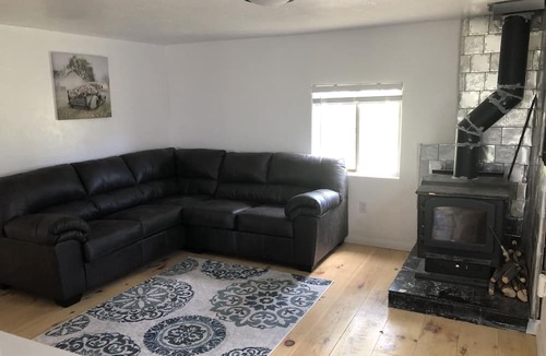 Tyrone House | Cute house in Quiet Neighborhood! Lots of outdoor space!