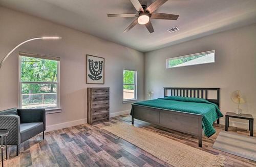 South Arlington Cottage | Modern Family Home Near At&t Stadium & More!