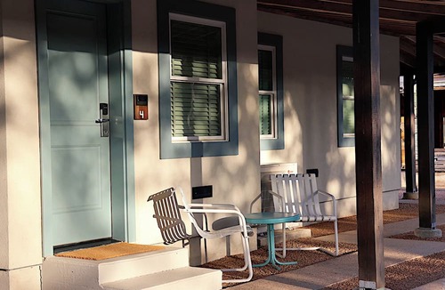 Brenham Hotel | The Dixie Motel Brenham